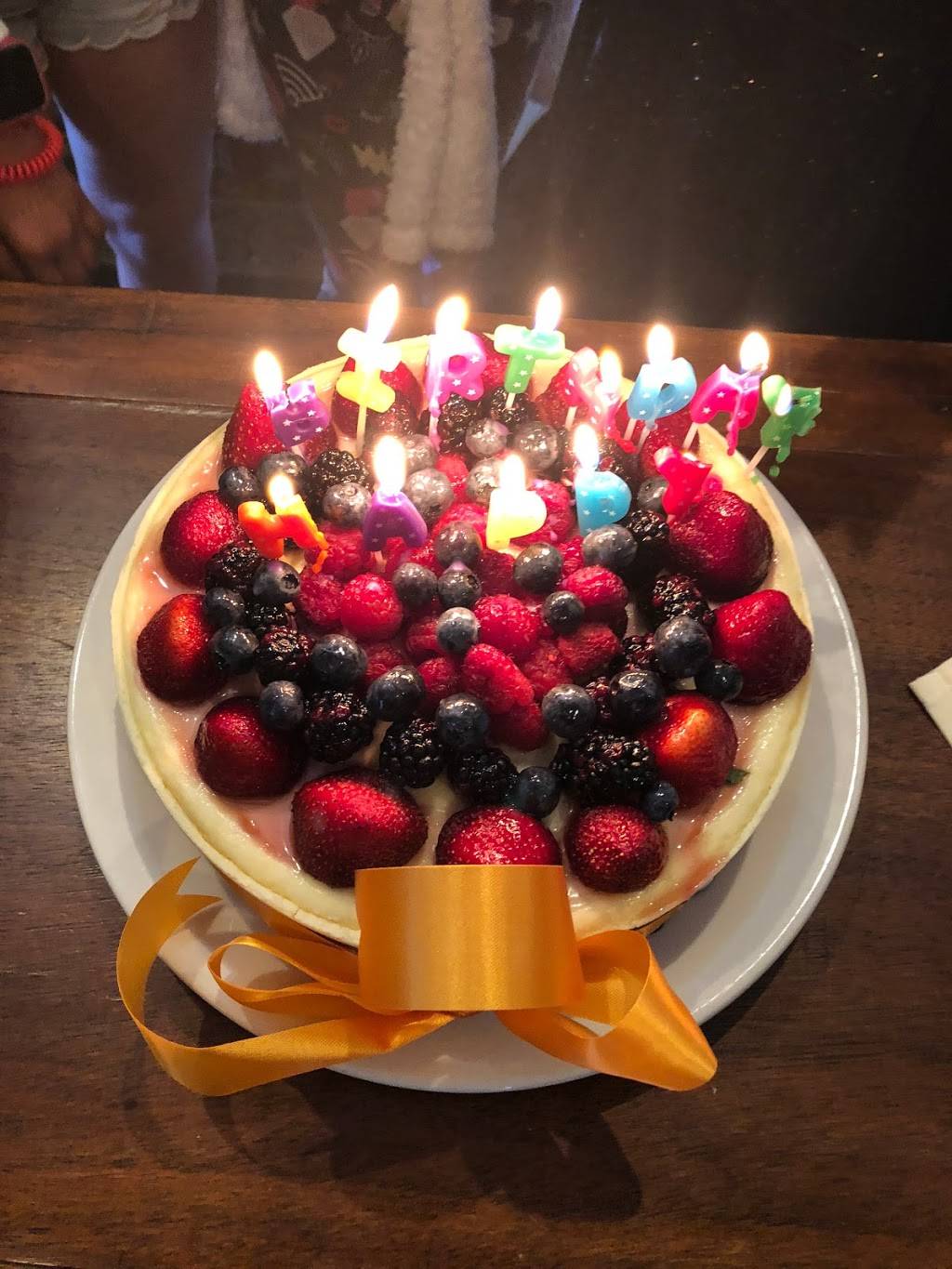 Maggianos Little Italy | restaurant | 189 The Grove Dr Suite Z80, Los Angeles, CA 90036, USA | 3239659665 OR +1 323-965-9665