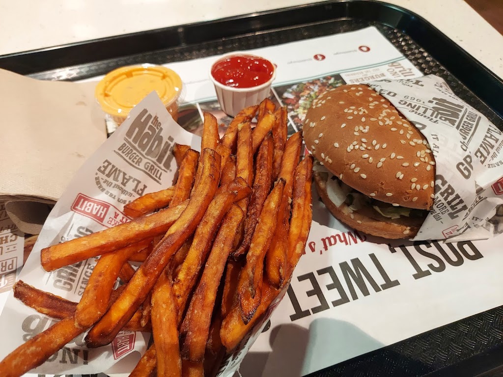 The Habit Burger Grill | restaurant | 13783 Mono Way, Sonora, CA 95370, USA | 2094542080 OR +1 209-454-2080