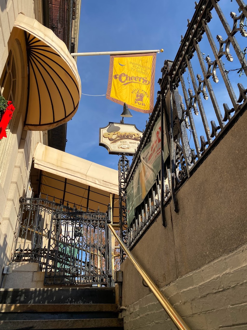 Cheers | restaurant | 84 Beacon St, Boston, MA 02108, USA | 6172279605 OR +1 617-227-9605