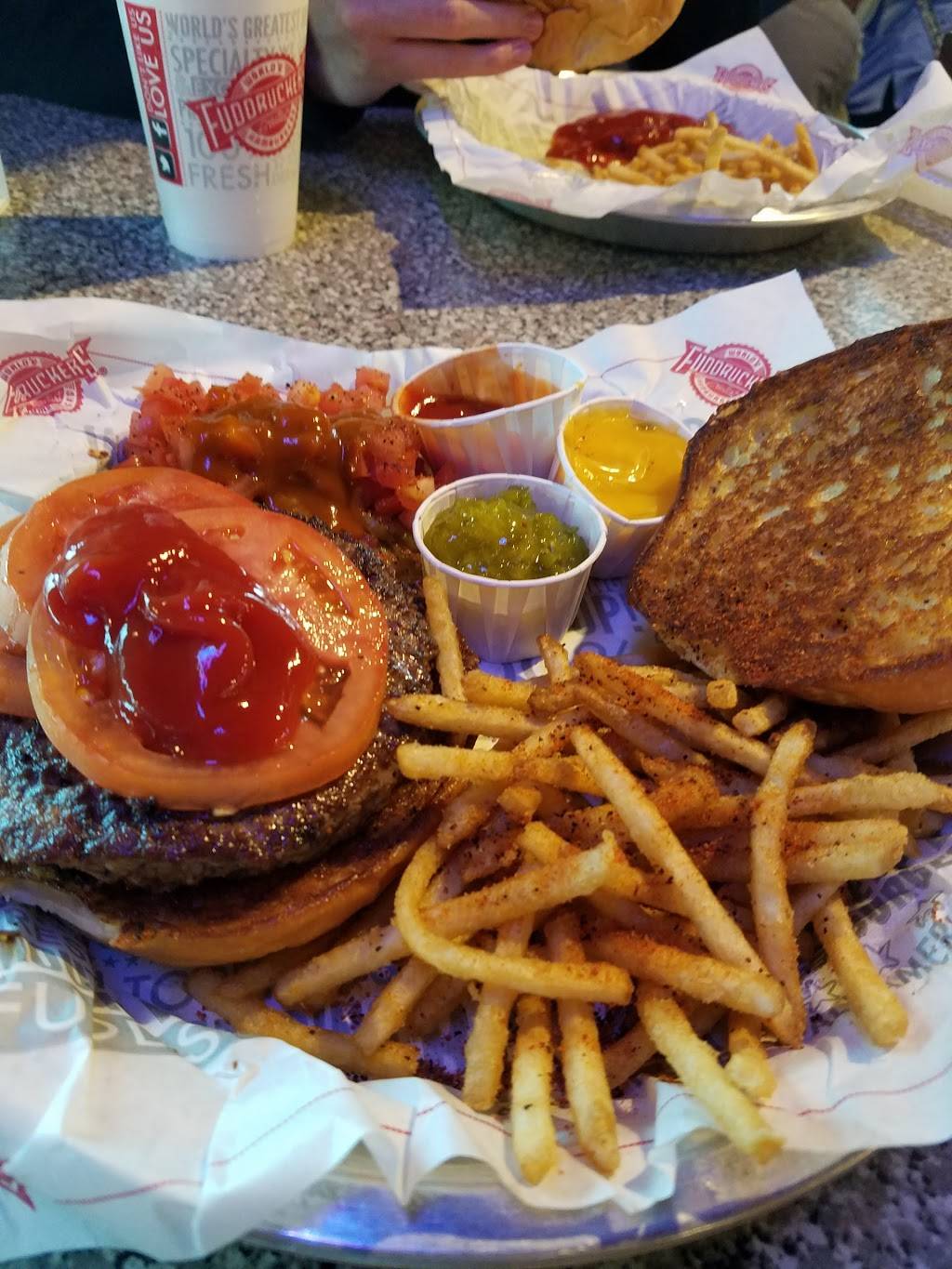Fuddruckers | restaurant | 100 Destination Blvd, Anderson, SC 29621, USA | 8642220145 OR +1 864-222-0145