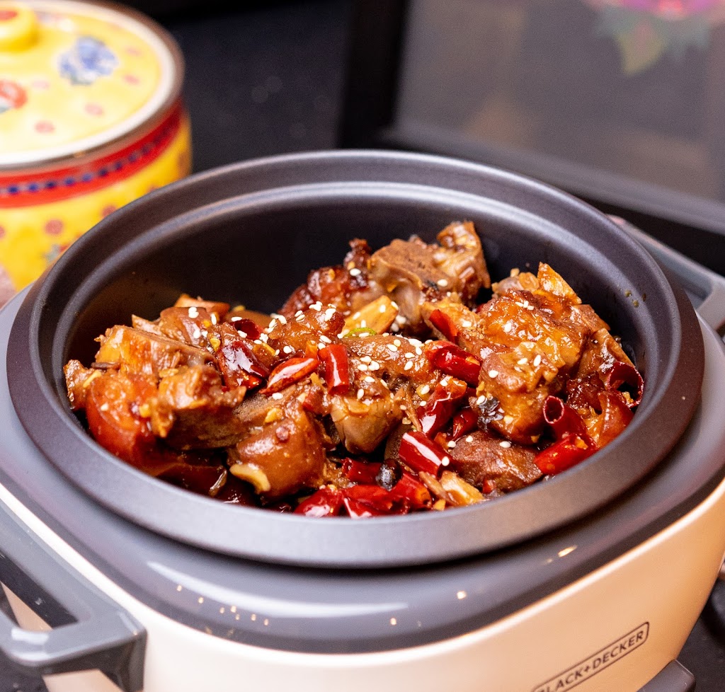 Sizzling Pot King 长沙壹号 | restaurant | 14125 NE 20th St, Bellevue, WA 98007, USA | 4256981052 OR +1 425-698-1052