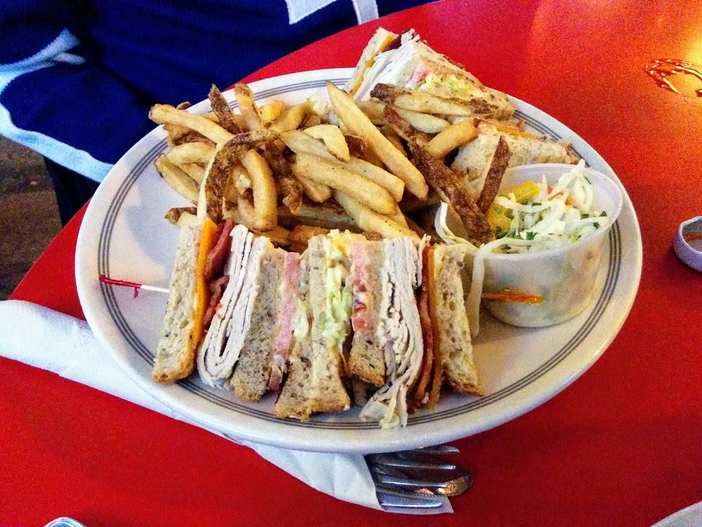 McSorleys Wonderful Saloon & Grill | restaurant | 1544 Bayview Ave, Toronto, ON M4G 3B6, Canada | 4169320655 OR +1 416-932-0655