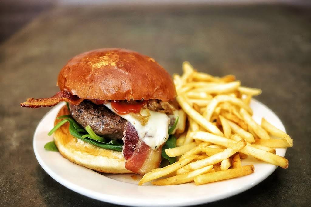 Brass Monkey | restaurant | 800 Allens Ave, Providence, RI 02905, USA | 4017851818 OR +1 401-785-1818