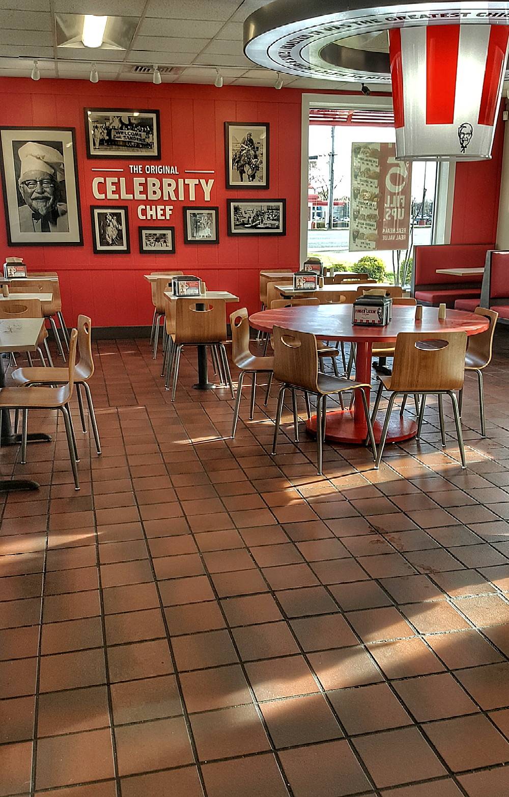 KFC | restaurant | 6262 Winchester Rd, Memphis, TN 38115, USA | 9017951458 OR +1 901-795-1458