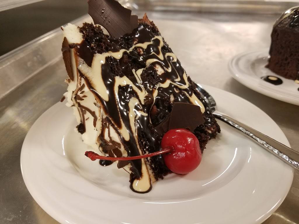 bAR wEST | restaurant | 8201 W Greenfield Ave, West Allis, WI 53214, USA | 4149780029 OR +1 414-978-0029