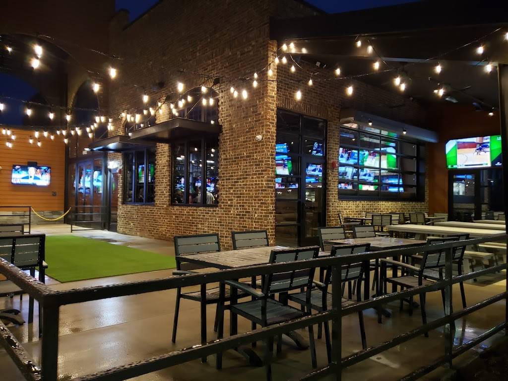 Walk-Ons Sports Bistreaux | restaurant | 6401 Tattersall, Alston Park Dr, Hoover, AL 35242, United States | 2055382700 OR +1 205-538-2700