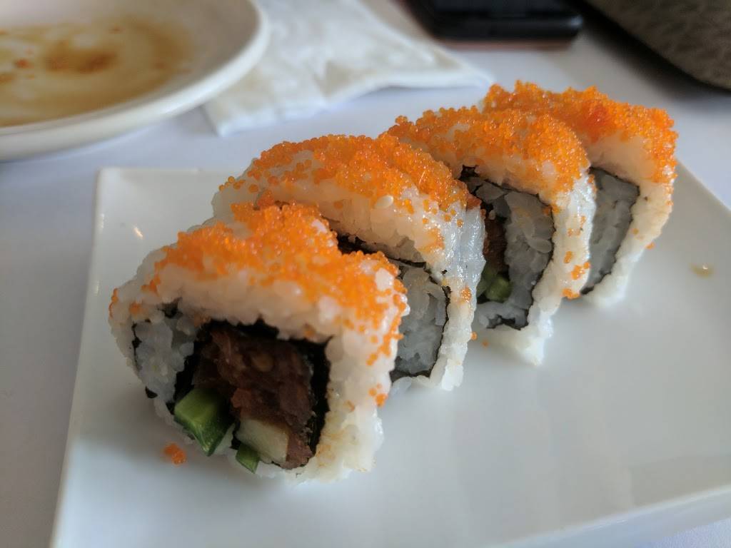 Azukar Sushi | restaurant | 1516 W El Camino Ave, Sacramento, CA 95833, USA | 9165041121 OR +1 916-504-1121