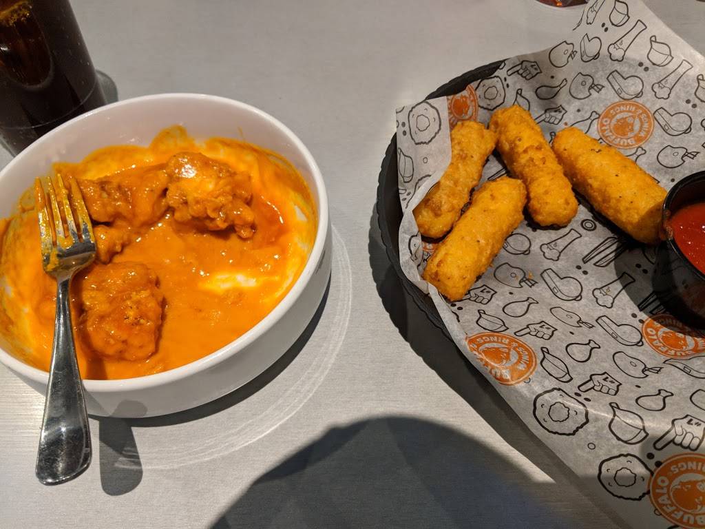 Buffalo Wings & Rings | restaurant | 4782 Plum Square, West Chester Township, OH 45069, USA | 5138609464 OR +1 513-860-9464