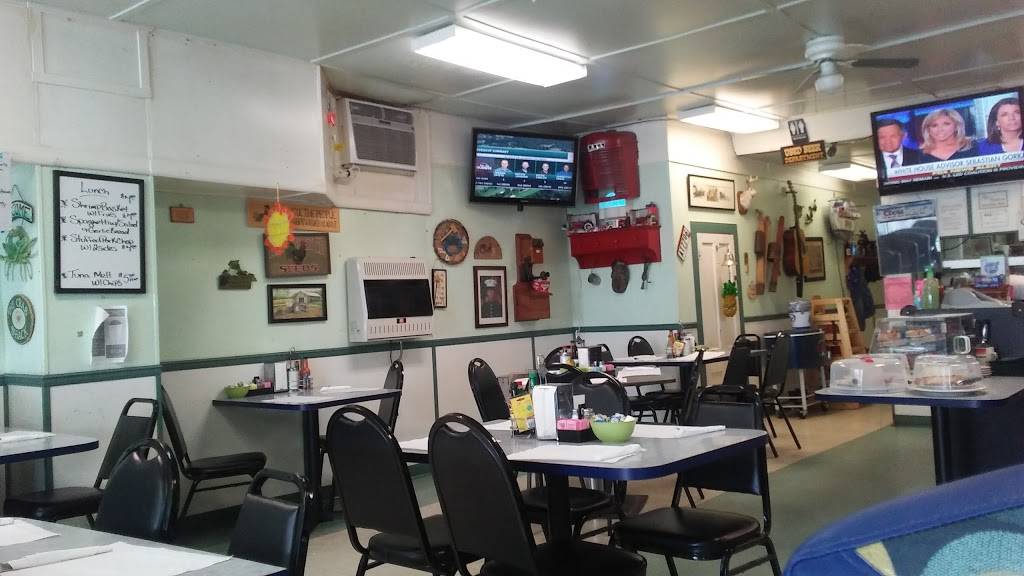 Mom & Pops Family Restaurant | restaurant | 103 S Main St, Hurlock, MD 21643, USA | 4109430222 OR +1 410-943-0222