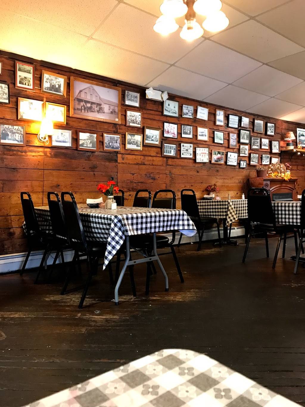 Greens Family Restaurant | restaurant | 2857 PA-901, Lavelle, PA 17943, USA | 5708754666 OR +1 570-875-4666