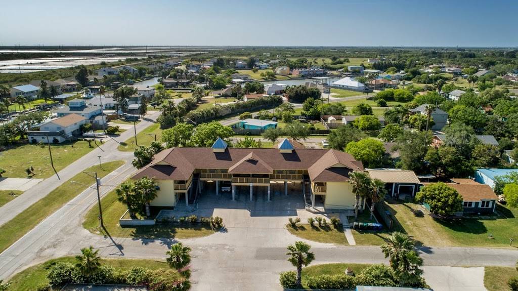 Bluffs Landing Marina & Lodge | restaurant | 4242 Laguna Shores Rd, Corpus Christi, TX 78418, USA | 3612882656 OR +1 361-288-2656