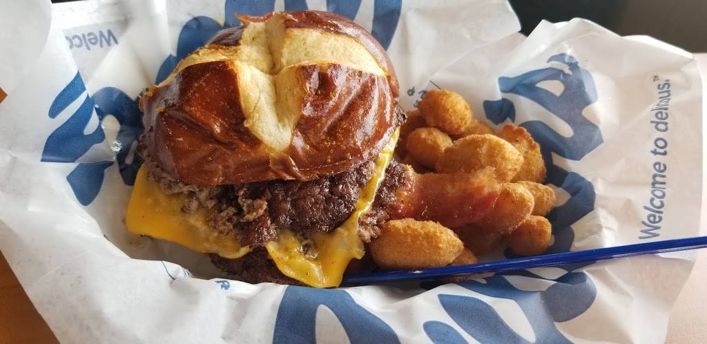 Culvers | restaurant | 2733 New Pinery Rd, Portage, WI 53901, USA | 6087427982 OR +1 608-742-7982