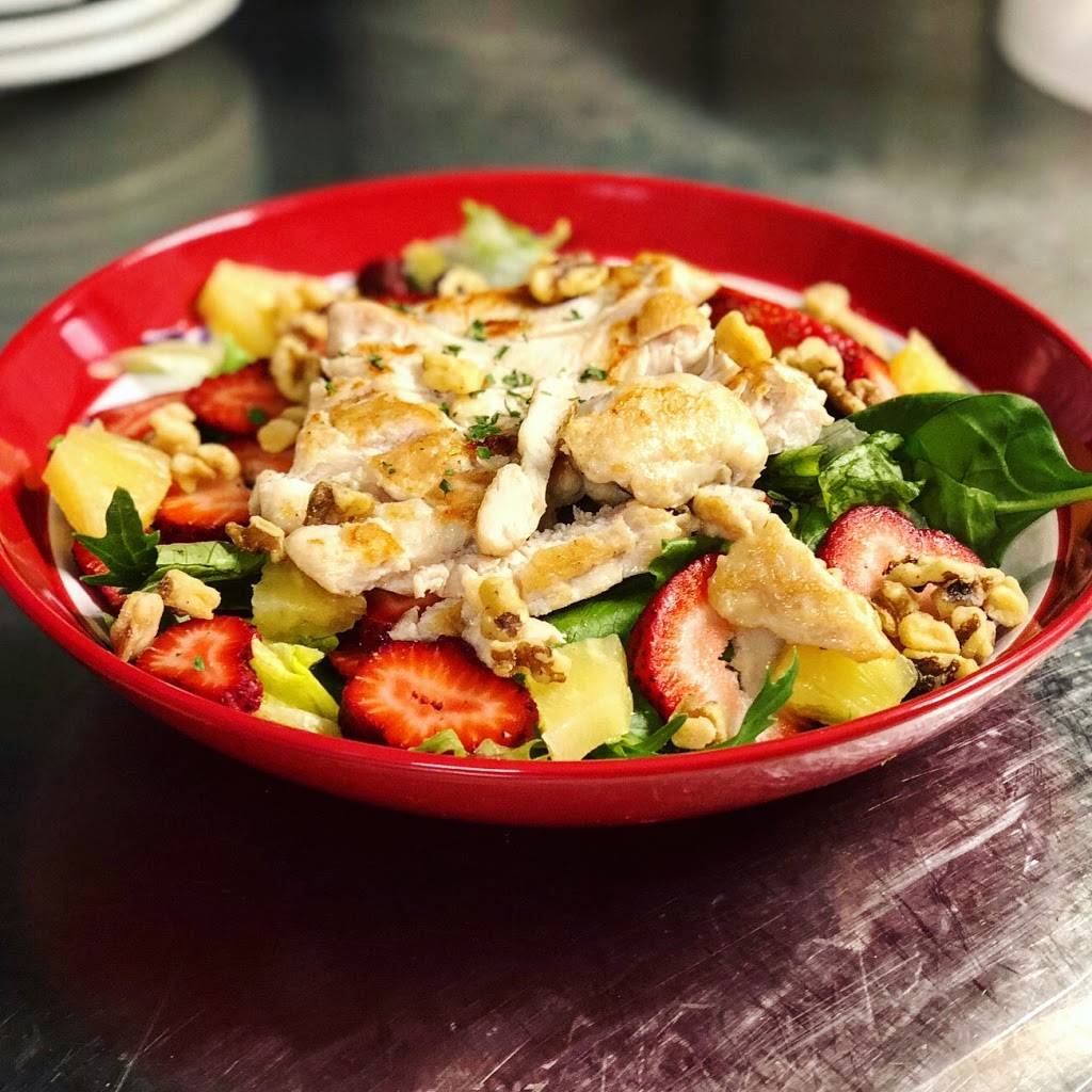 Jessicas Family Restaurant | restaurant | 140 W Main St, Whitewater, WI 53190, USA | 2624739890 OR +1 262-473-9890