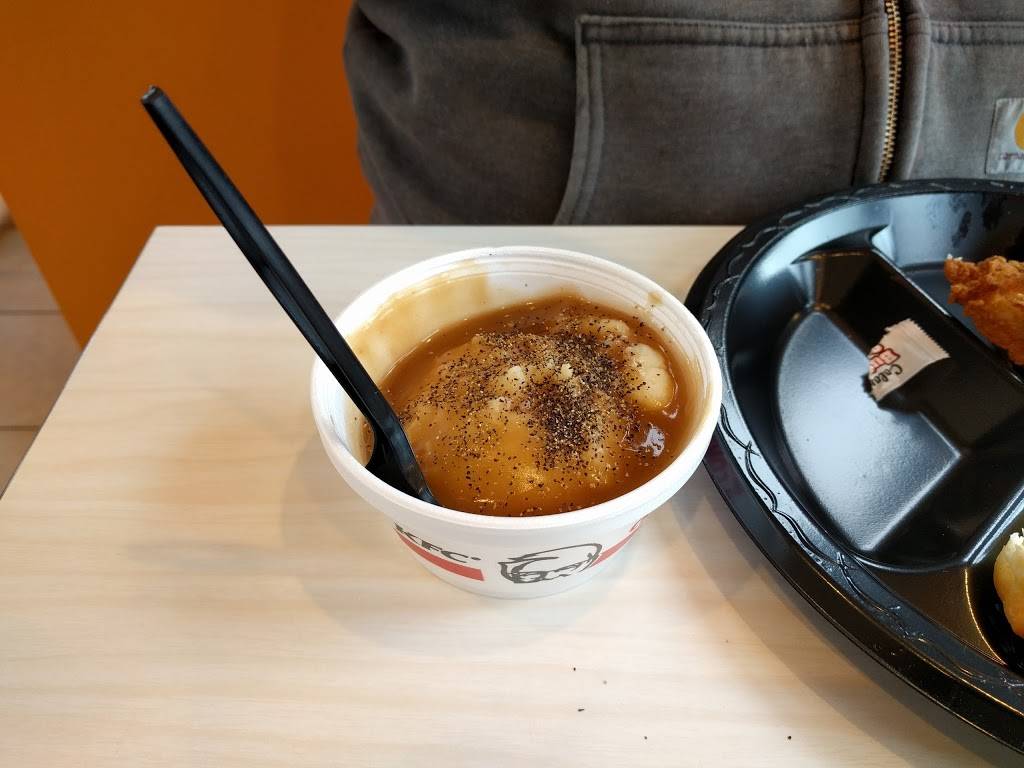 KFC | restaurant | 12303 W, 75th St, Kenosha, WI 53142, USA | 2628579449 OR +1 262-857-9449