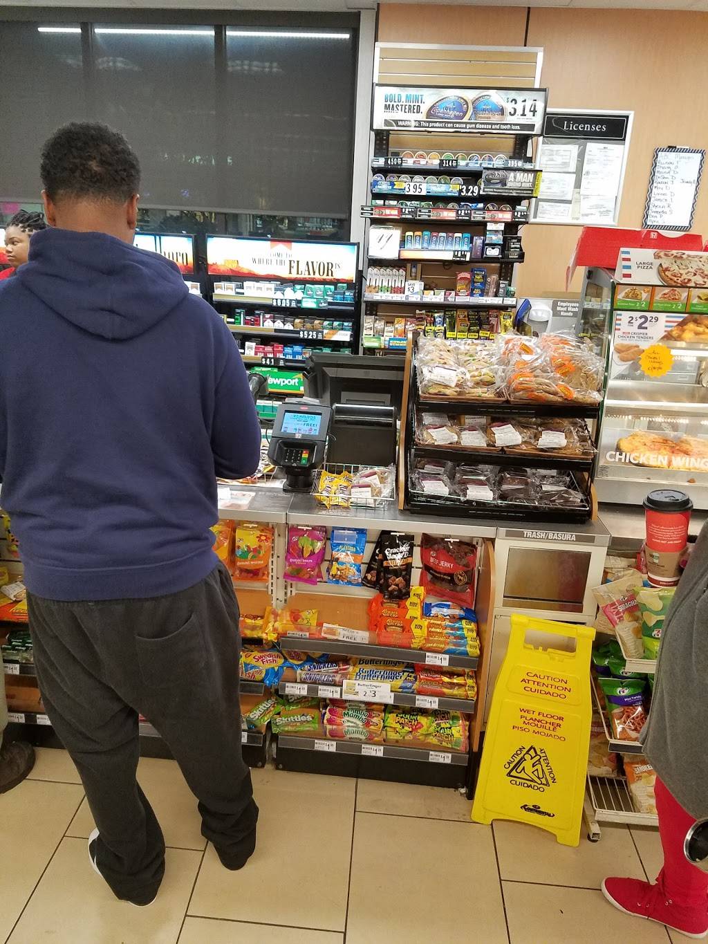 7-Eleven | bakery | 2600 Jefferson Ave, Newport News, VA 23607, USA | 7572230100 OR +1 757-223-0100