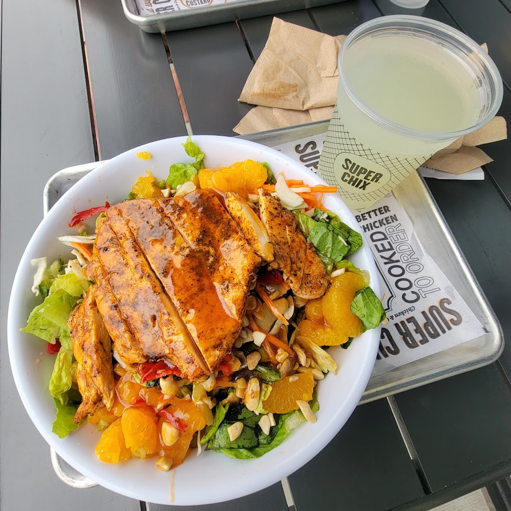 Super Chix Knoxville | restaurant | 6672 Clinton Hwy suite 102, Knoxville, TN 37912, USA | 8655129068 OR +1 865-512-9068