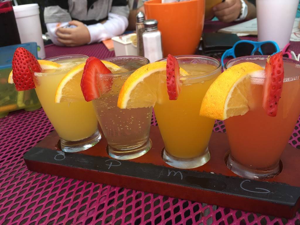 Tangelos Grille | restaurant | 3121 Beach Blvd S, Gulfport, FL 33701, USA | 7278941695 OR +1 727-894-1695