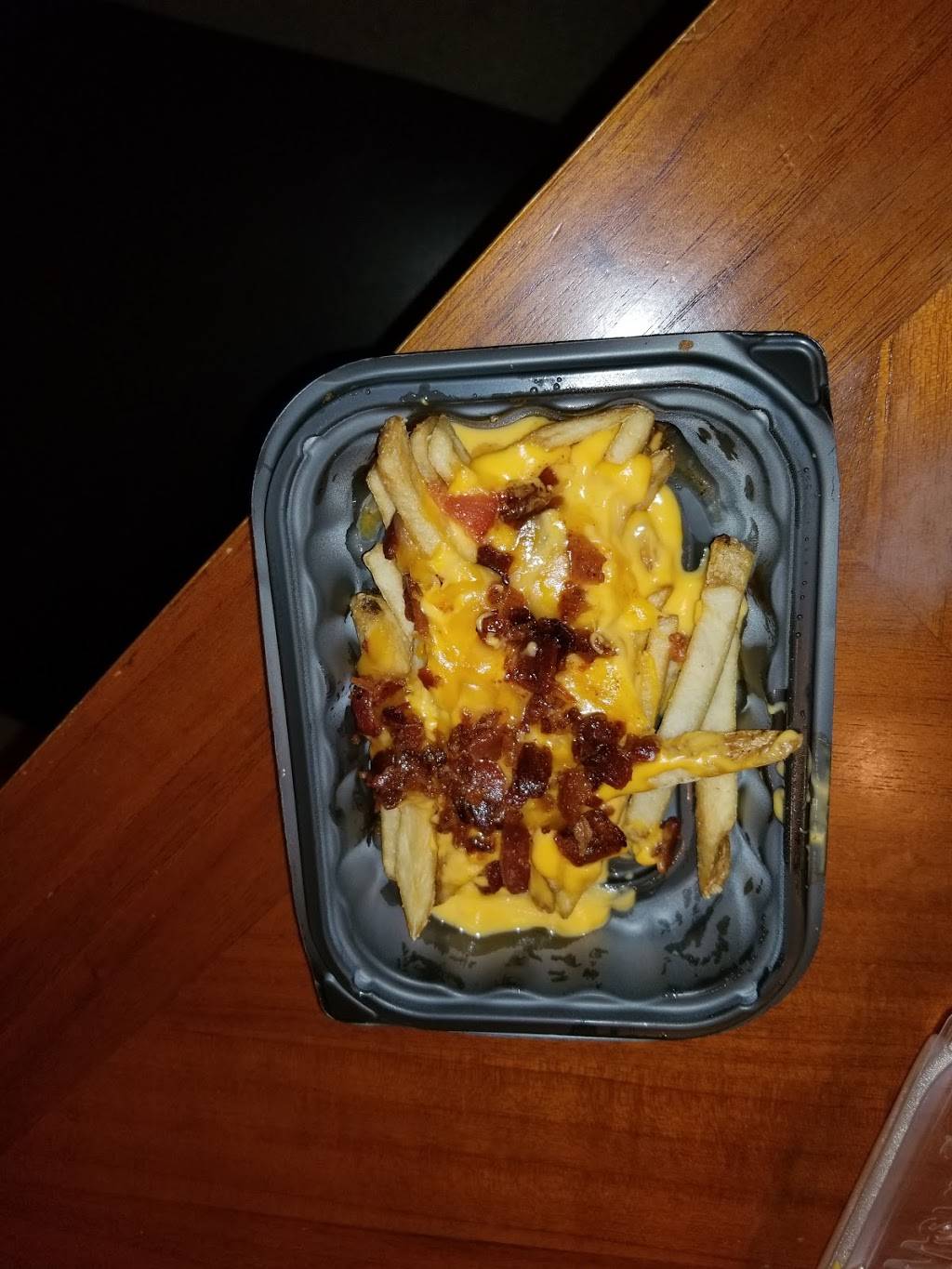 Wendys | restaurant | 6110 N Military Hwy, Norfolk, VA 23518, USA | 7574317187 OR +1 757-431-7187