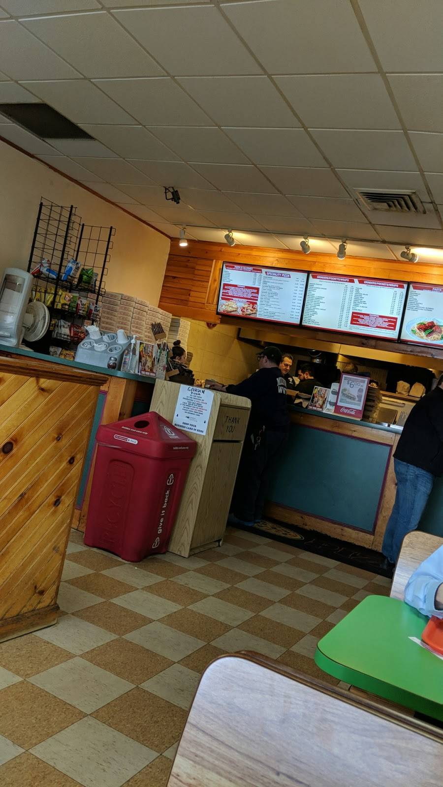 Garden Pizza | restaurant | 92 Prospect St, Milford, MA 01757, USA | 5084782720 OR +1 508-478-2720