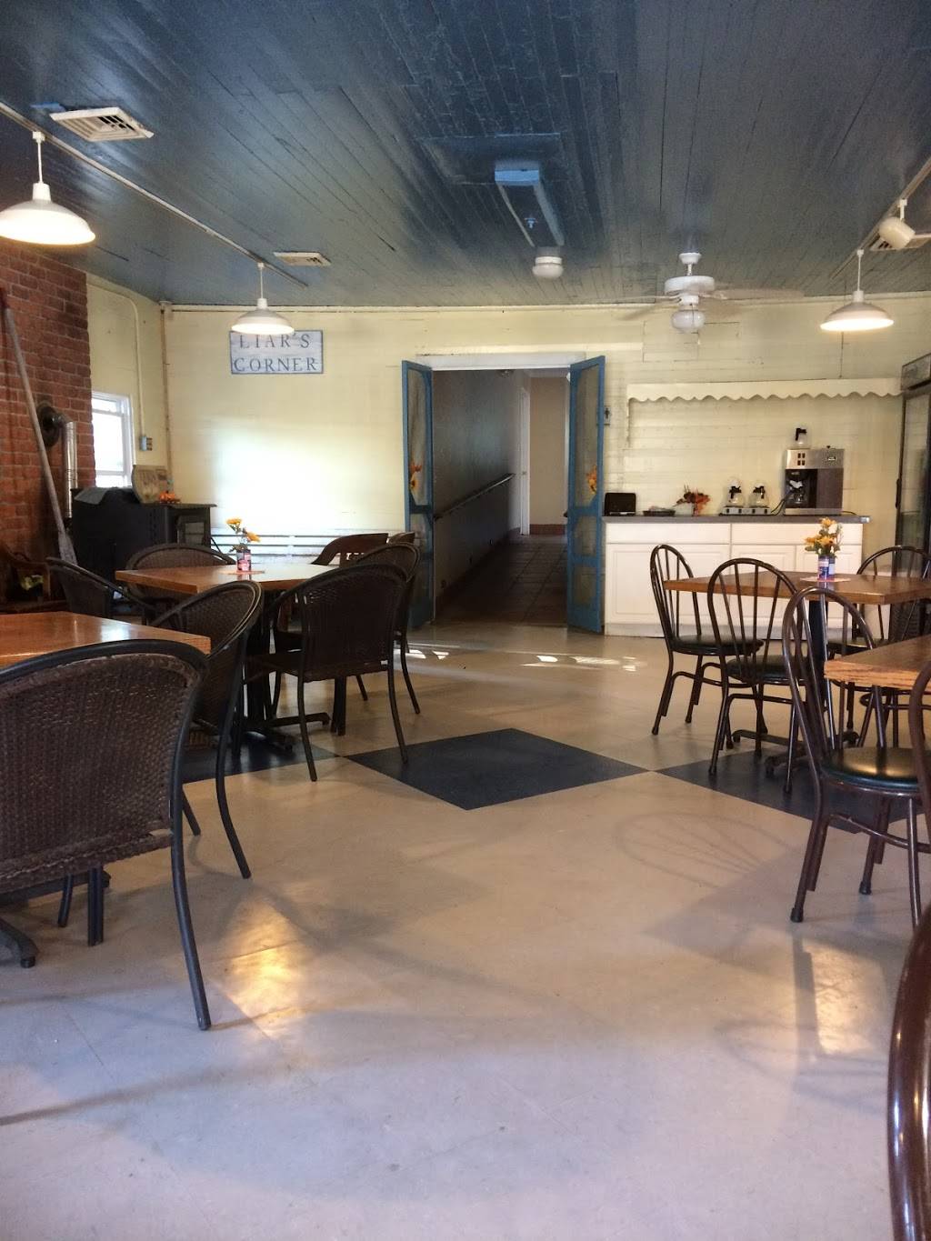 Neck District Grill | restaurant | 1042 Hudson Rd, Cambridge, MD 21613, USA | 4102283052 OR +1 410-228-3052