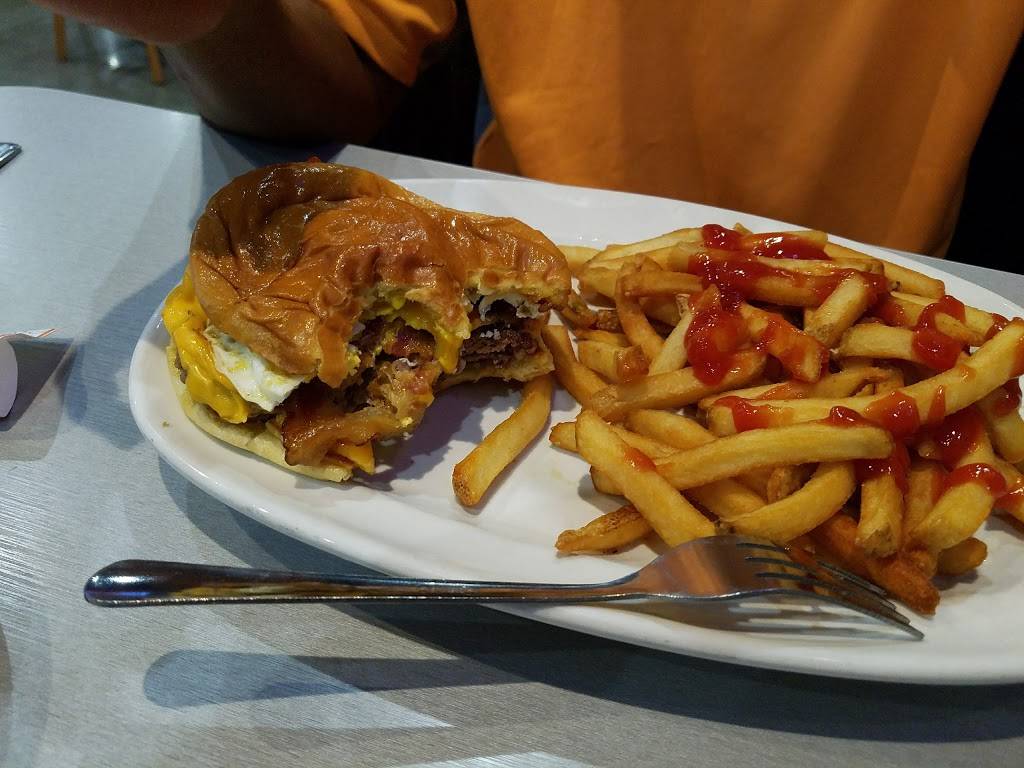 Buffalo Wings & Rings | restaurant | 12375 Base Line Rd, Rancho Cucamonga, CA 91739, USA | 9094631300 OR +1 909-463-1300