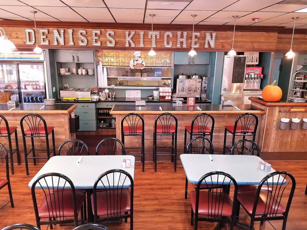 Denises Kitchen | restaurant | 2335 NE 5th Ave, Pompano Beach, FL 33064, USA | 9549437411 OR +1 954-943-7411