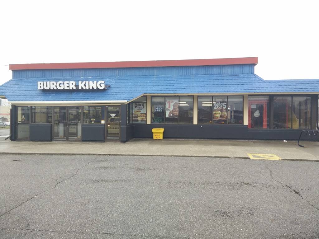 Burger King | restaurant | 2530 Tecumseh Rd W, Windsor, ON N9B 3R2, Canada | 5192583423 OR +1 519-258-3423