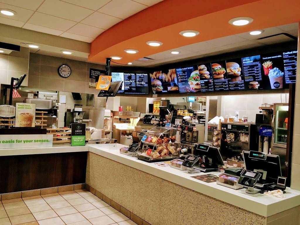 McDonalds | cafe | 530 S Waukegan Rd, Glenview, IL 60025, USA | 8477303007 OR +1 847-730-3007