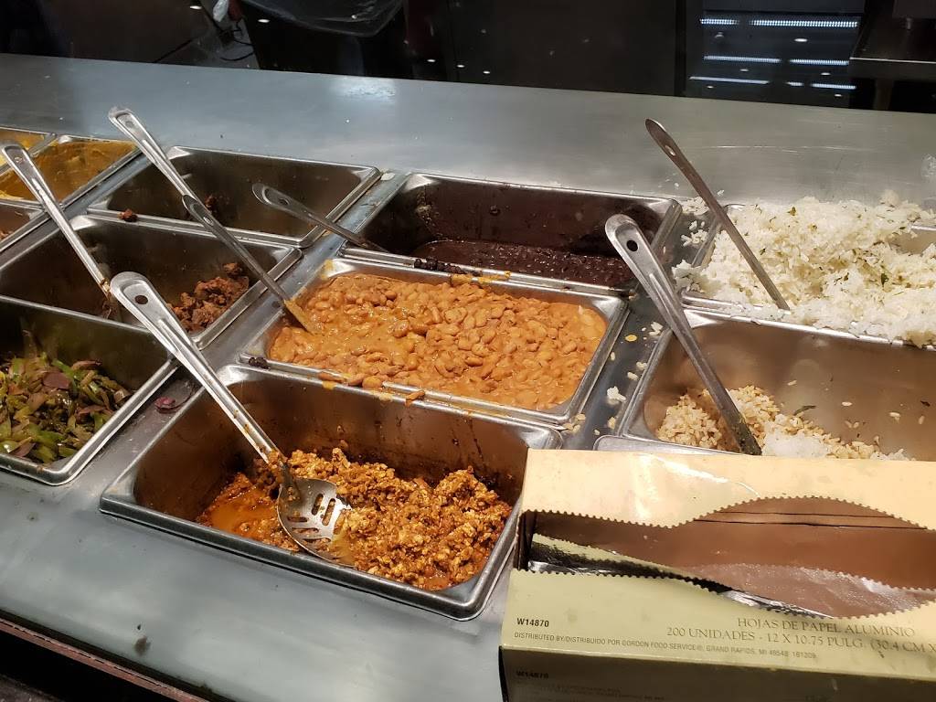 Chipotle Mexican Grill | restaurant | 9930 Glades Rd Ste F8, Boca Raton, FL 33434, USA | 5614778340 OR +1 561-477-8340