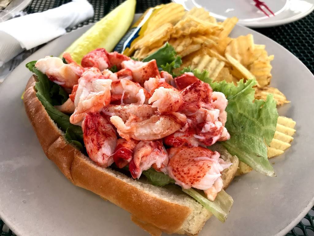 Js Oyster | restaurant | 5 Portland Pier, Portland, ME 04101, USA | 2077724828 OR +1 207-772-4828