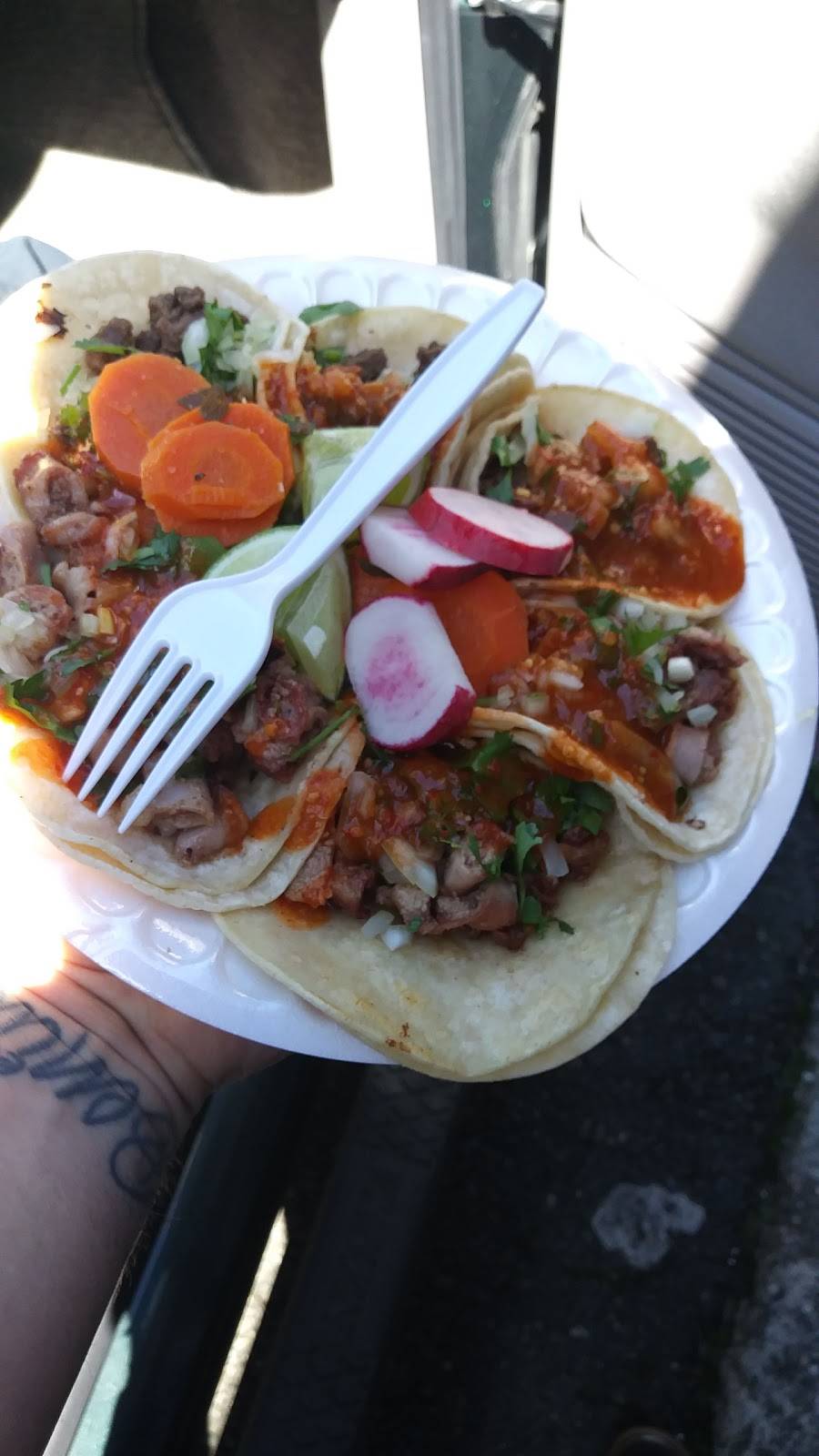 Taqueria La Fondita | restaurant | 3739 Tacoma Ave S, Tacoma, WA 98418, USA | 2534722577 OR +1 253-472-2577