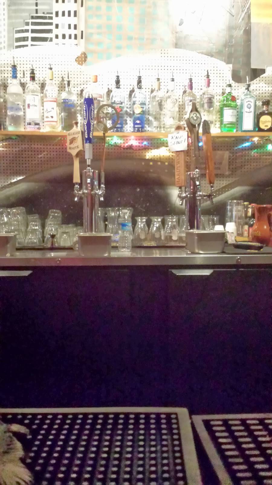 Assantes Pizza | restaurant | 1845 W Broad St, Richmond, VA 23220, USA | 8043537300 OR +1 804-353-7300