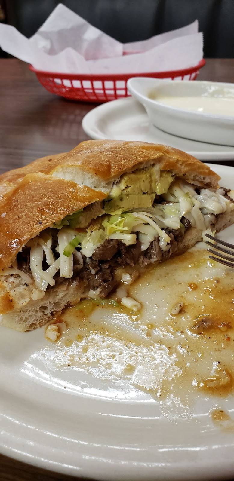 El Jarochito | restaurant | 164 S Academy St, Galesburg, IL 61401, USA | 3093426103 OR +1 309-342-6103