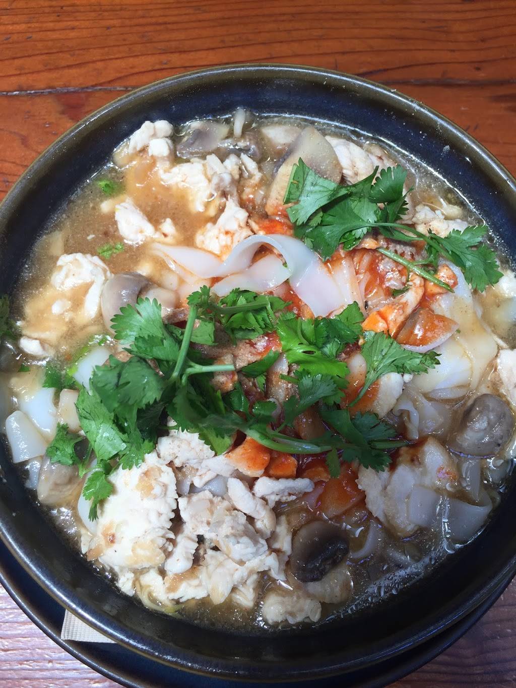 Sophias | Thai Bar & Kitchen | restaurant | 129 E St, Davis, CA 95616, USA | 5307584333 OR +1 530-758-4333