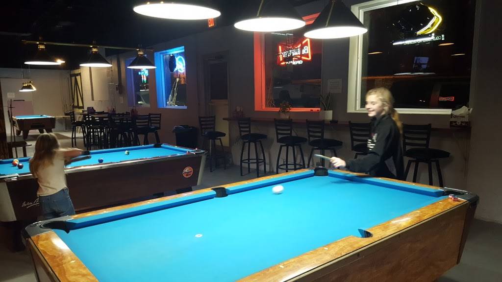 CHUMBLEYS | restaurant | 201 W 8th St, Trenton, MO 64683, USA | 6603395055 OR +1 660-339-5055