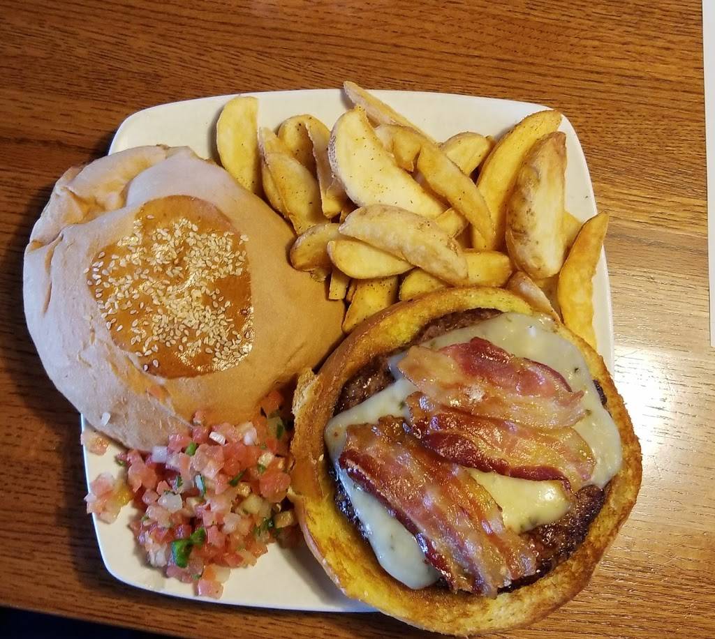 Fuddruckers | restaurant | 15400 N Kendall Dr, Miami, FL 33196, USA | 3053808340 OR +1 305-380-8340