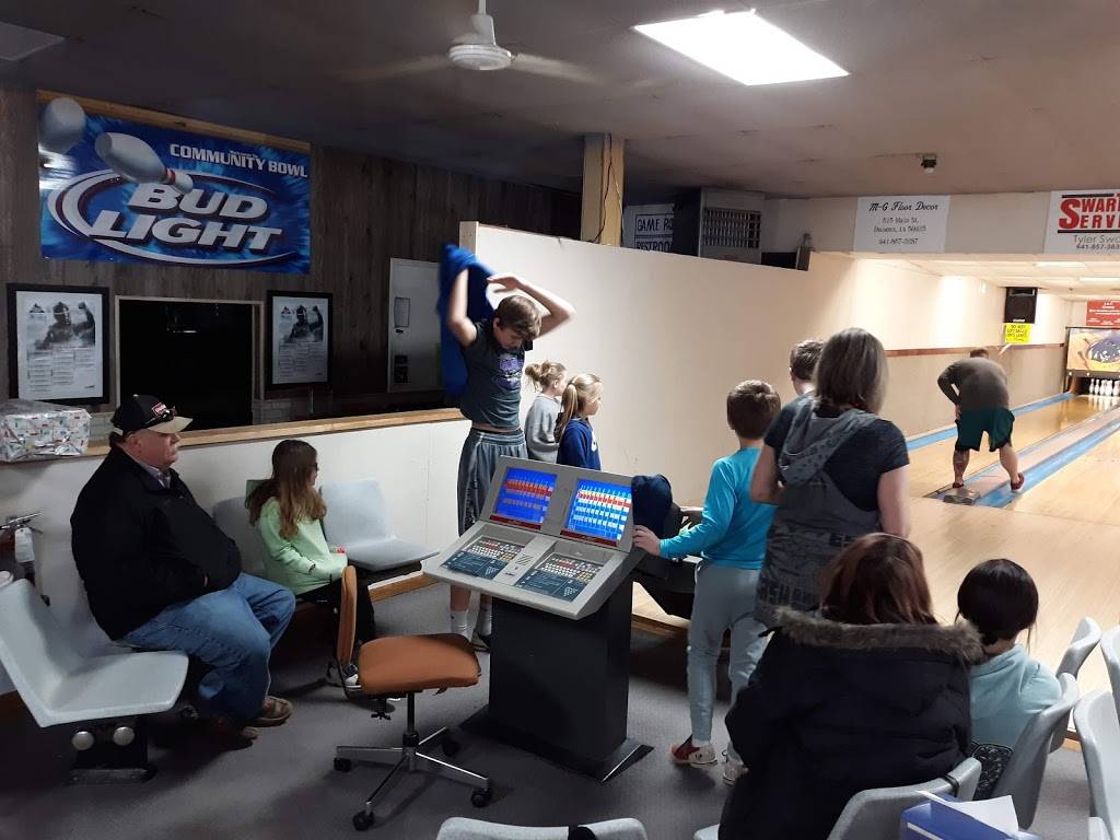 Community Bowl Bar and Grill | restaurant | 518 Main St, Dumont, IA 50625, USA | 6418573787 OR +1 641-857-3787