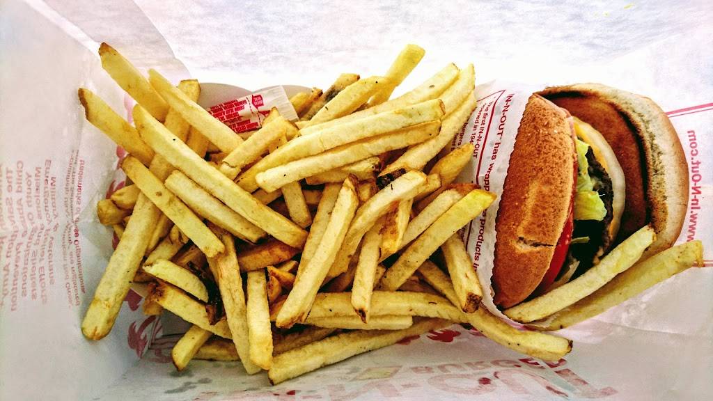 In-N-Out Burger | restaurant | 9245 W Venice Blvd, Los Angeles, CA 90034, USA | 8007861000 OR +1 800-786-1000