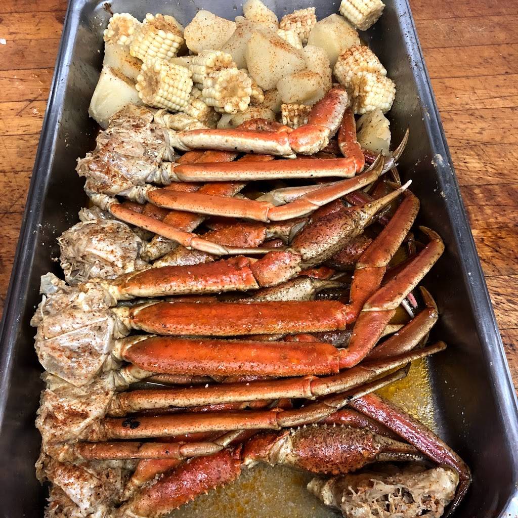 Santanas Bakery & Cafe | bakery | 3205 River Ave, Camden, NJ 08105, USA | 8566140555 OR +1 856-614-0555