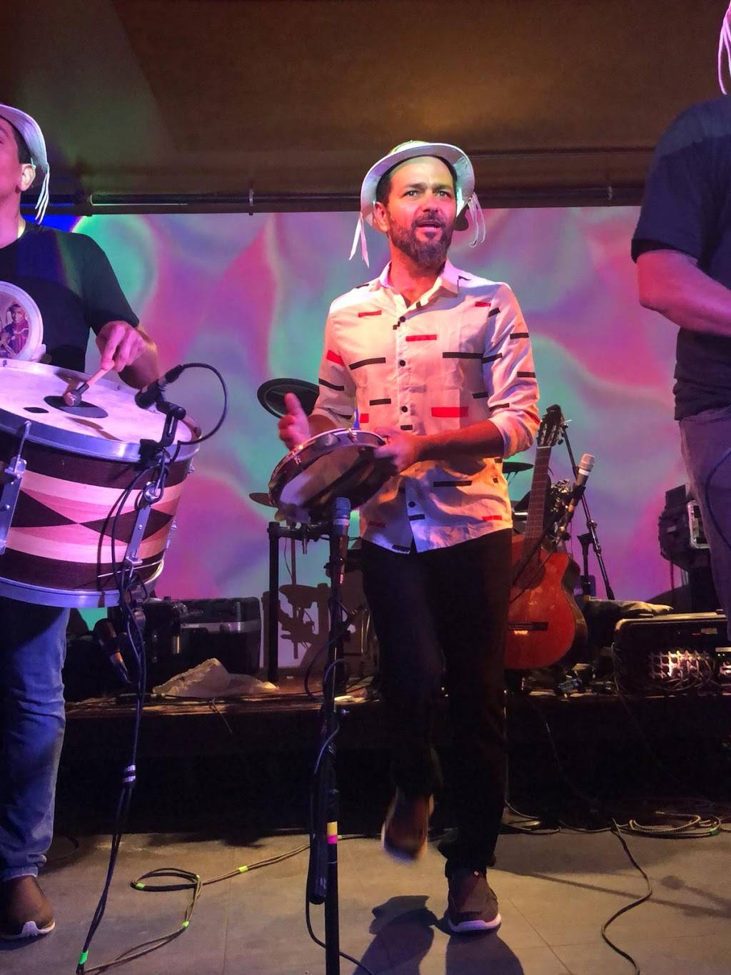 Samba Bar & Grille | restaurant | 608 Somerville Ave, Somerville, MA 02143, USA | 6177189177 OR +1 617-718-9177