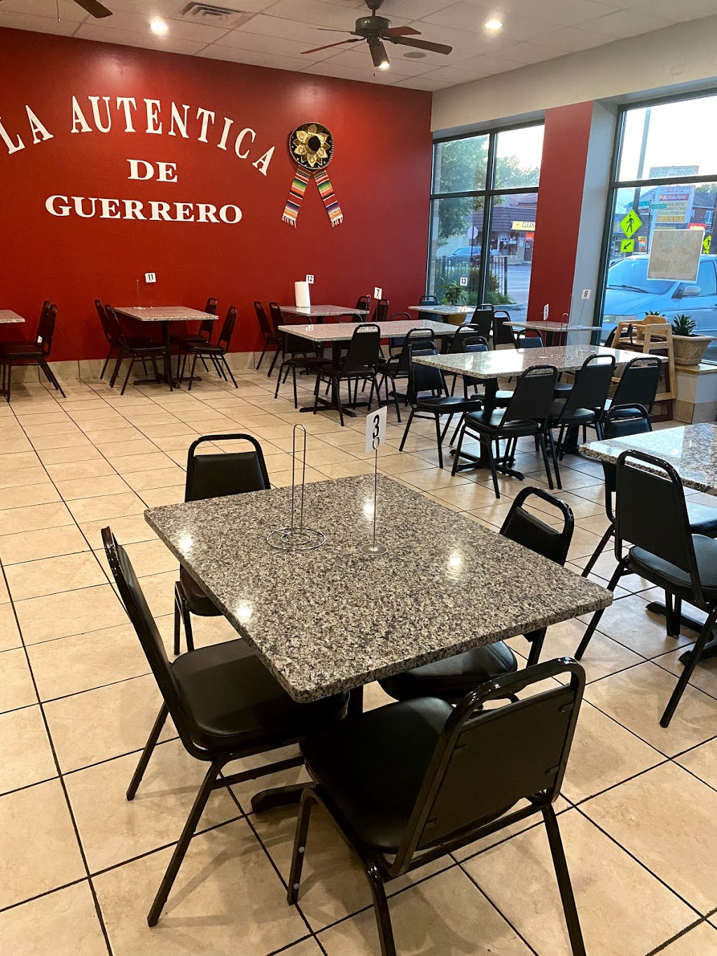 La Autentica De Guerrero | restaurant | 3051 N Central Ave, Chicago, IL 60634, USA | 7088314188 OR +1 708-831-4188