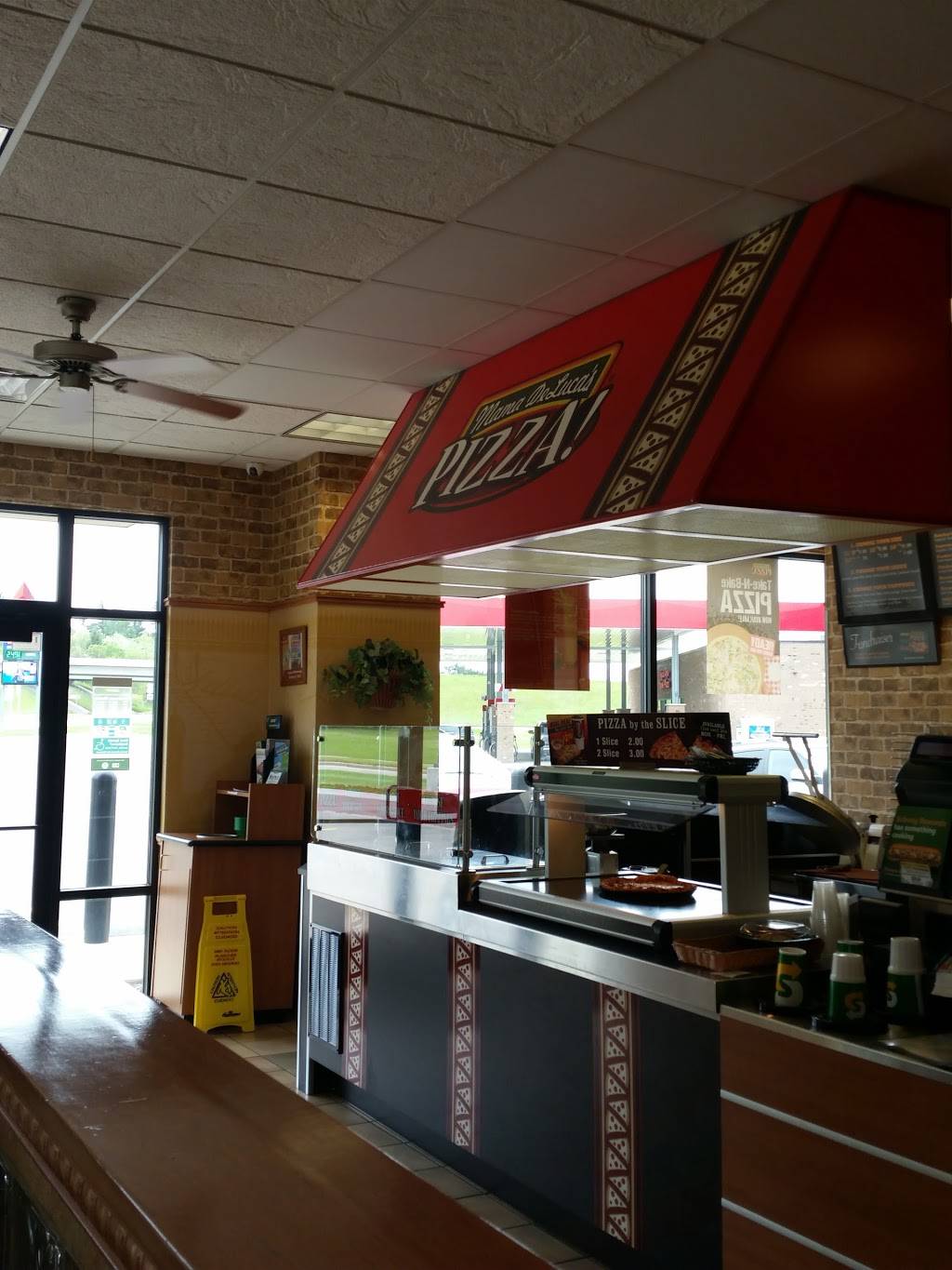 Mama DeLucas Pizza | meal takeaway | 601 Lakeshore Dr, Weyauwega, WI 54983, USA | 9208672488 OR +1 920-867-2488