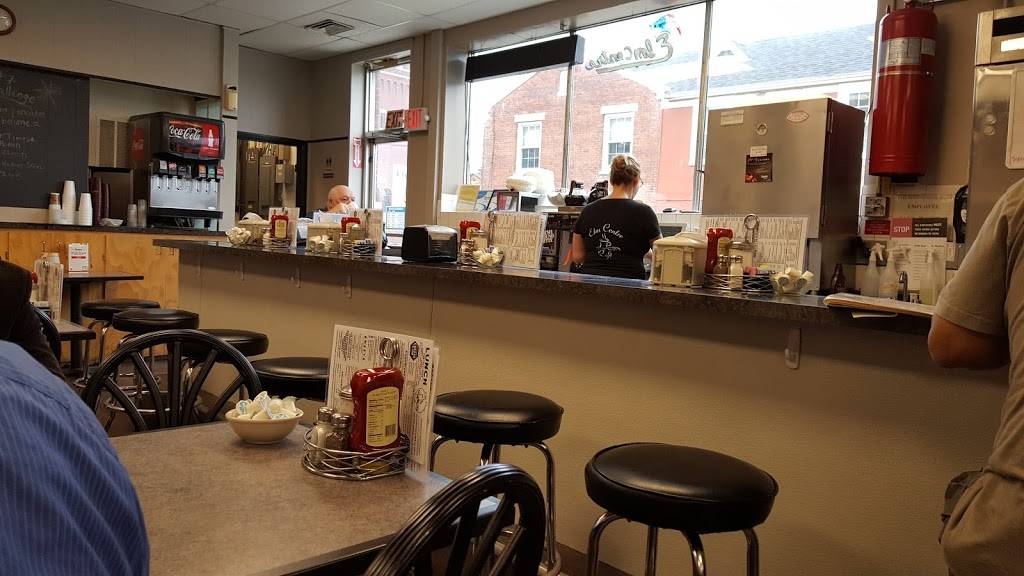 Elm Centre Cafe | restaurant | 39 Elm St #19, Southbridge, MA 01550, USA | 5087647288 OR +1 508-764-7288