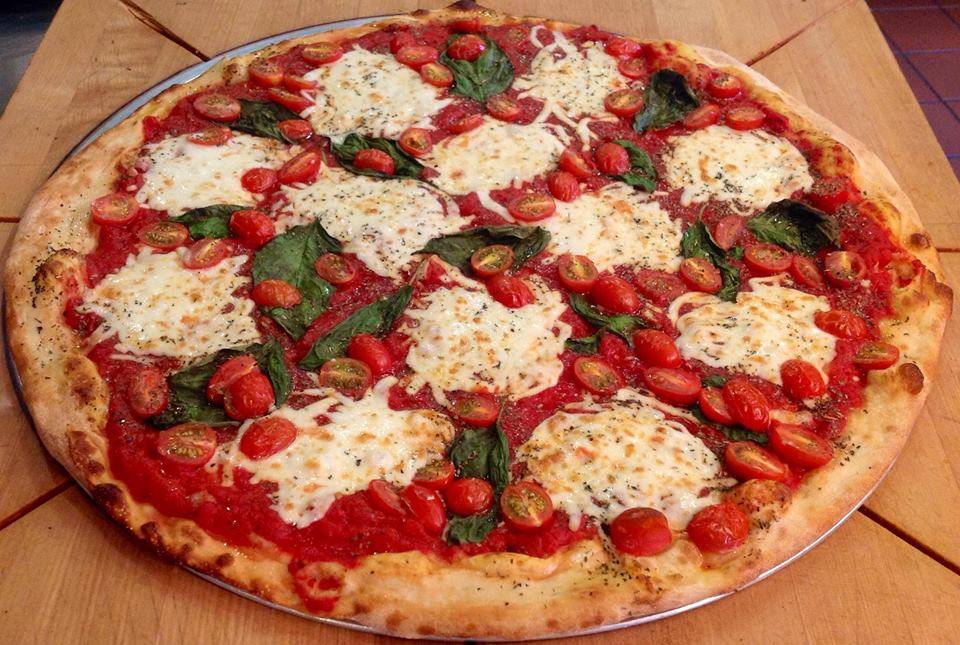 Slice on the Avenue - New York Pizza | restaurant | 8137 Honeygo Blvd, Nottingham, MD 21236, USA | 4109319866 OR +1 410-931-9866