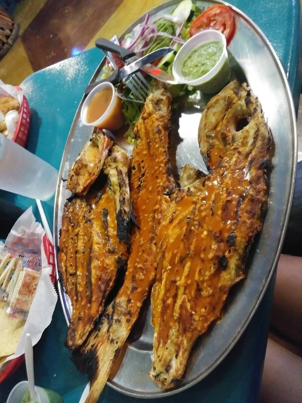 MARISCOS LAS ISLITAS | restaurant | 911 N Pecos Rd, Las Vegas, NV 89101, USA | 7026423123 OR +1 702-642-3123