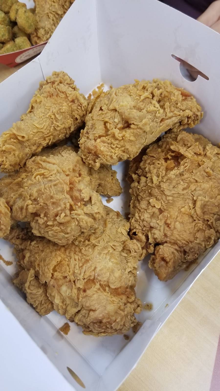 Churchs Chicken | restaurant | 7201 Broadway St, Pearland, TX 77581, USA | 8328537189 OR +1 832-853-7189