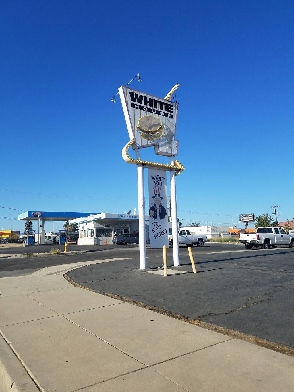 White House Restaurant | restaurant | 44431 Division St, Lancaster, CA 93535, USA | 6619429384 OR +1 661-942-9384