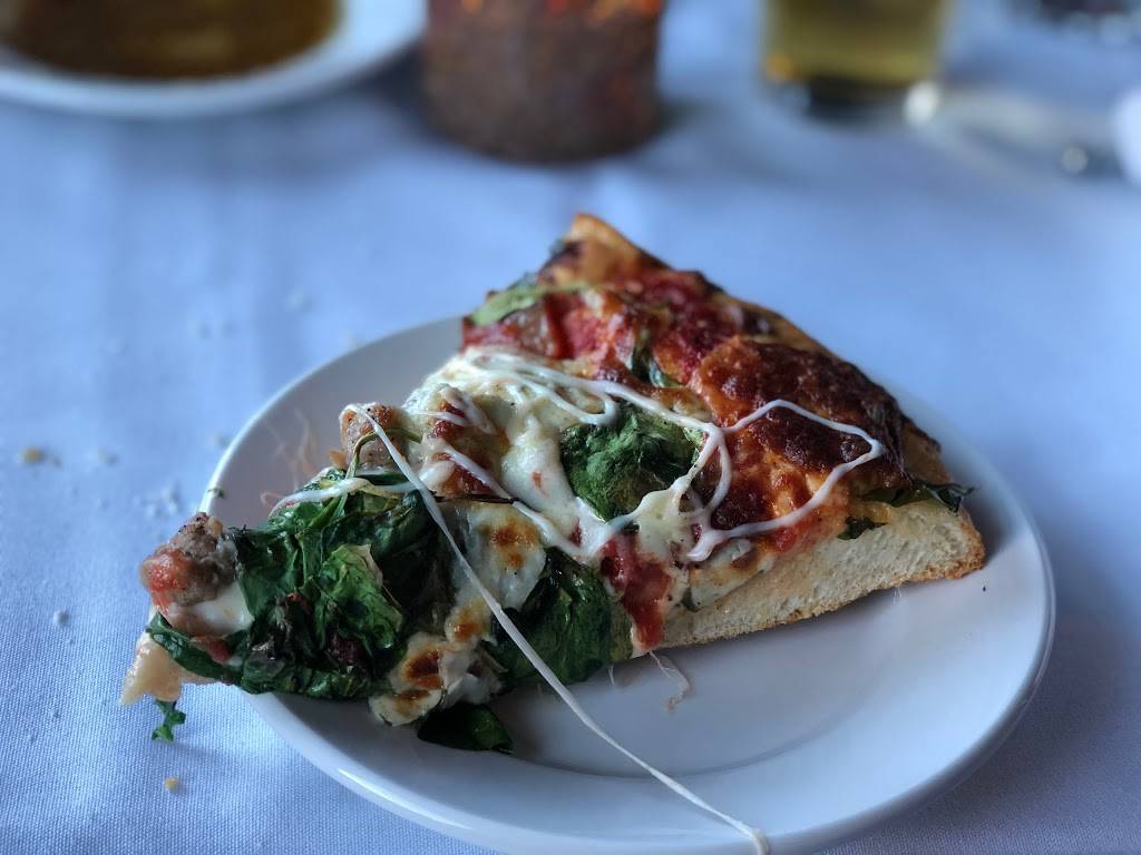 Barracos Pizza | restaurant | 3701 95th St, Evergreen Park, IL 60805, USA | 7082377110 OR +1 708-237-7110