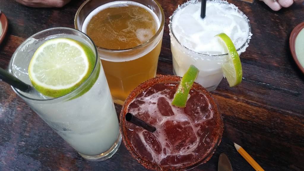 Loco Taqueria & Oyster Bar | restaurant | 412 W Broadway, Boston, MA 02127, USA | 6179175626 OR +1 617-917-5626