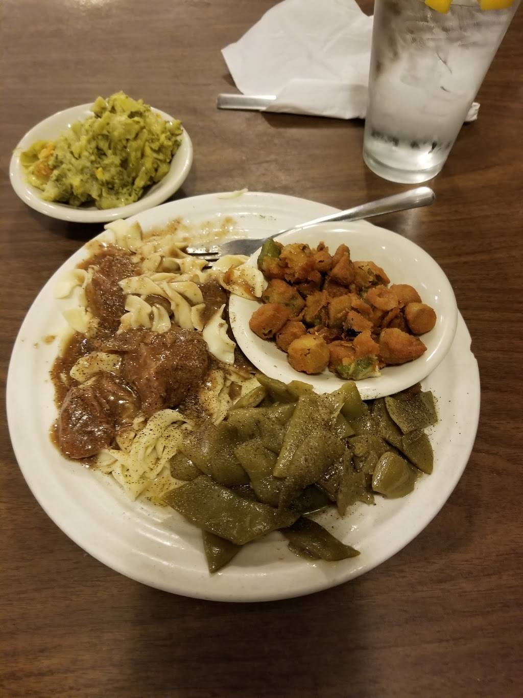 Sarris Restaurant | restaurant | 600 31st St N, Birmingham, AL 35203, USA | 2052527357 OR +1 205-252-7357